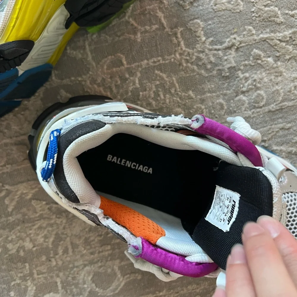 AUTHENTIC BALENCIAGA RUNNER🌈 - Picture 6 of 6